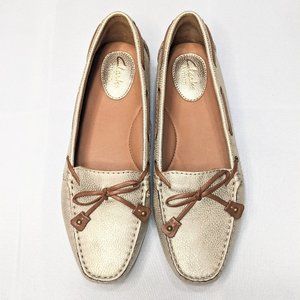 NWOT Clarks Artisan Leather Gold Penny Loafers 6.5